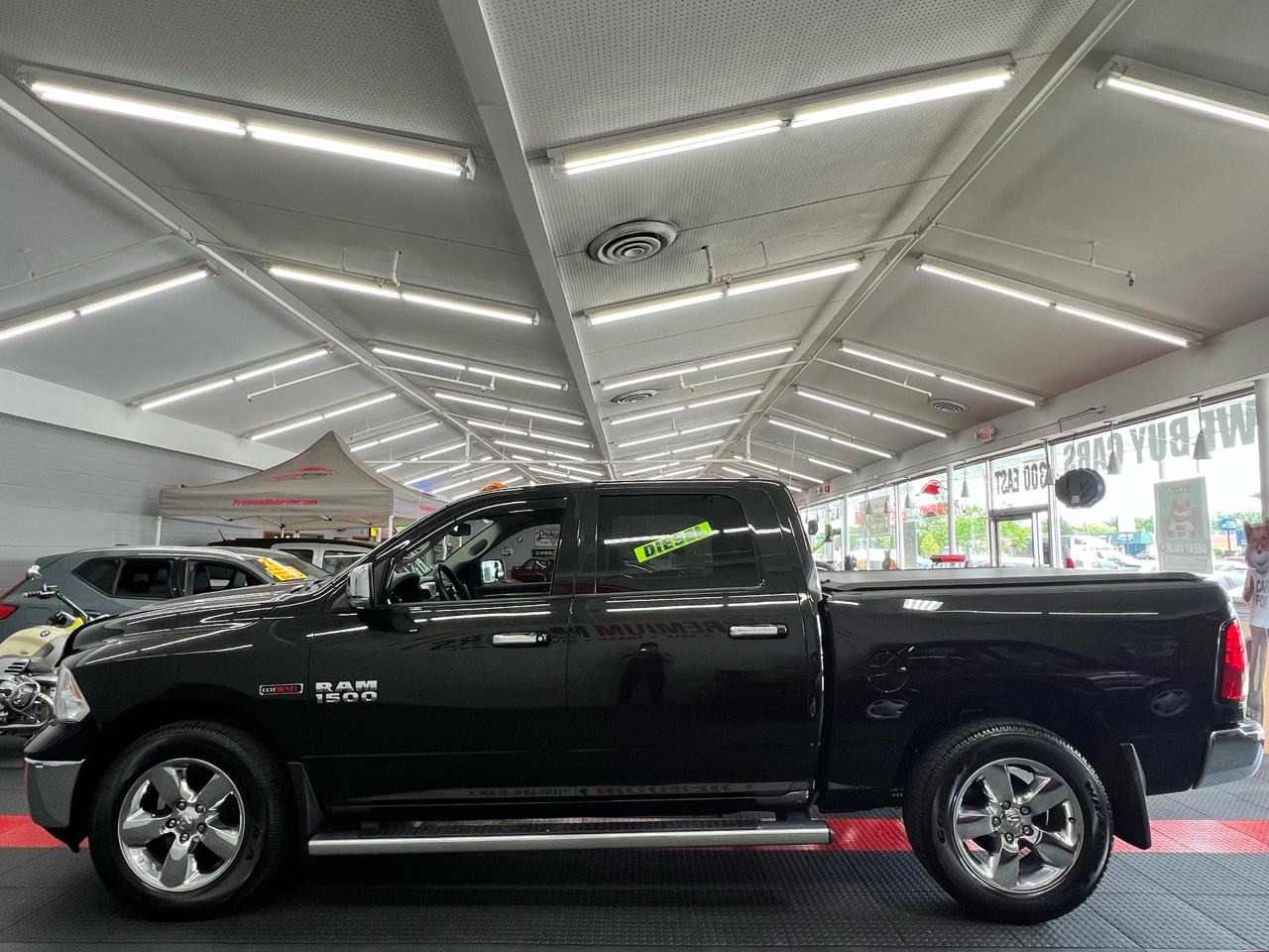 RAM 1500 Lone Star Crew Cab SB 4WD 2015