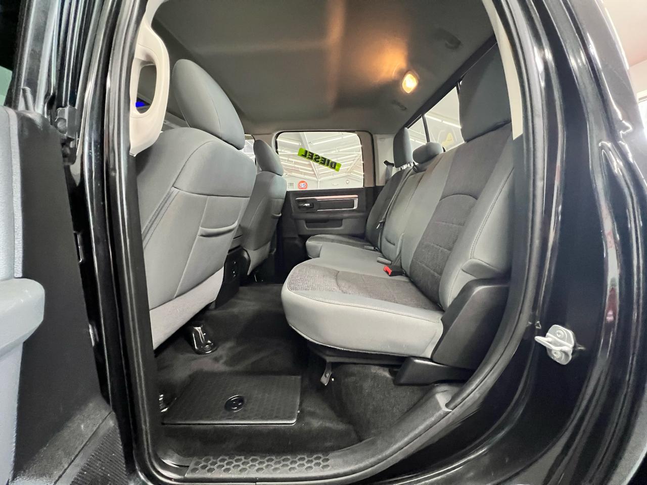 RAM 1500 Lone Star Crew Cab SB 4WD 2015