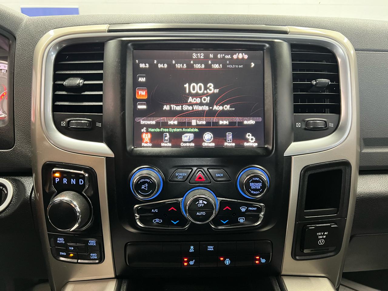 RAM 1500 Lone Star Crew Cab SB 4WD 2015