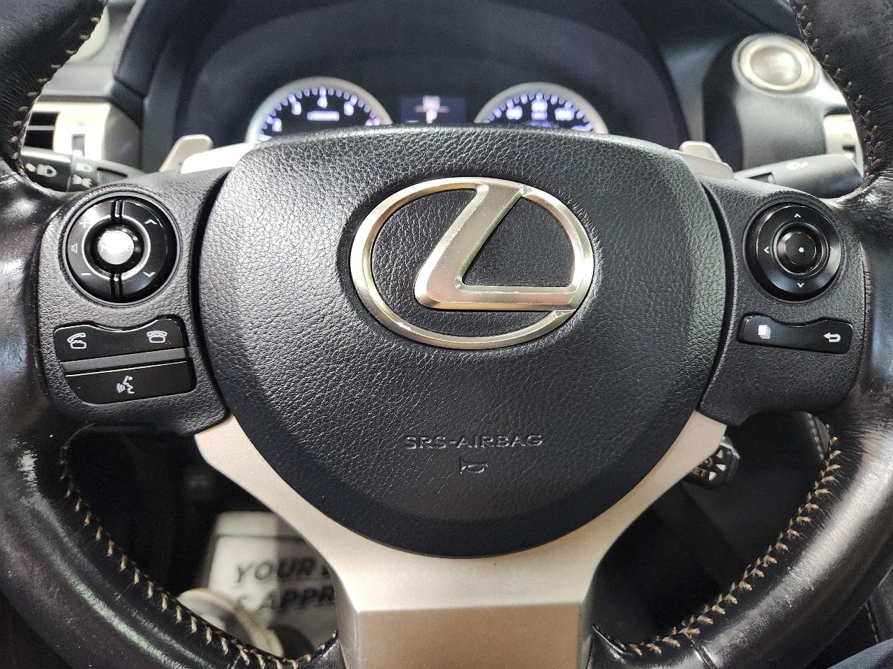 Lexus IS 200t 2016