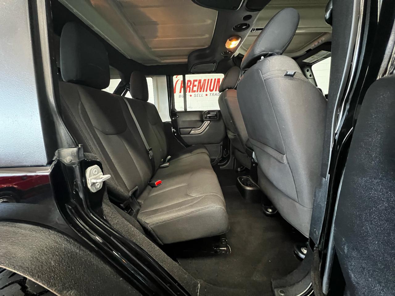 Jeep Wrangler Sport Unlimited 4x4 2015