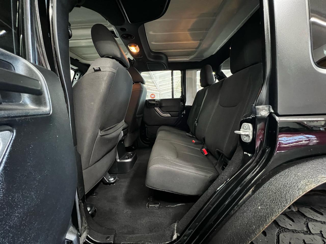 Jeep Wrangler Sport Unlimited 4x4 2015