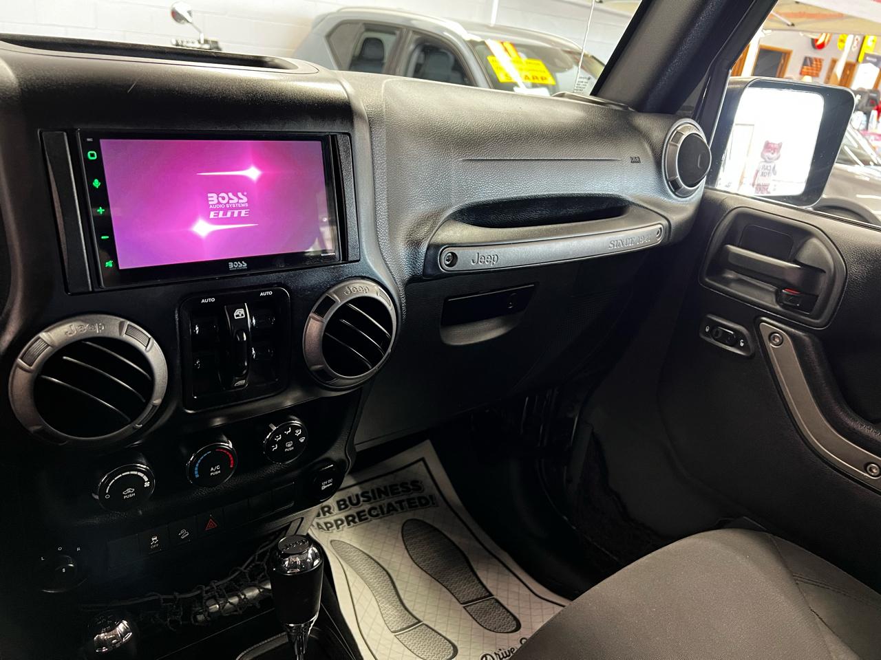 Jeep Wrangler Sport Unlimited 4x4 2015