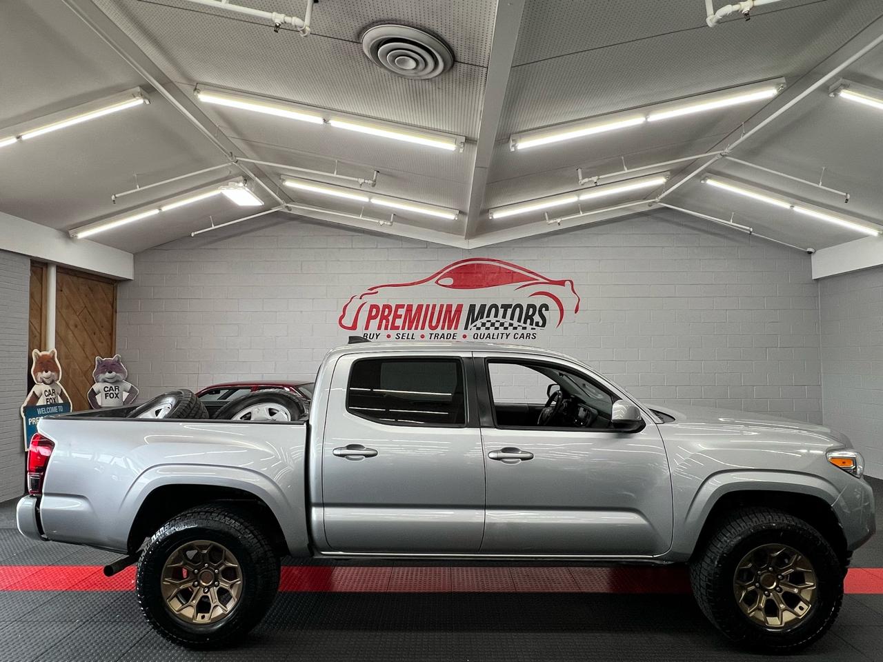 Toyota Tacoma 2WD Double Cab I4 AT SR (Natl) 2020