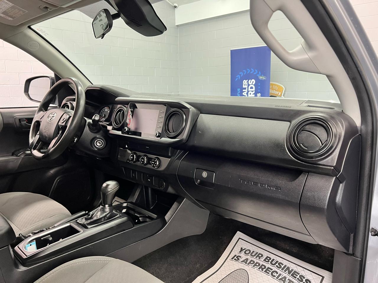 Toyota Tacoma 2WD Double Cab I4 AT SR (Natl) 2020