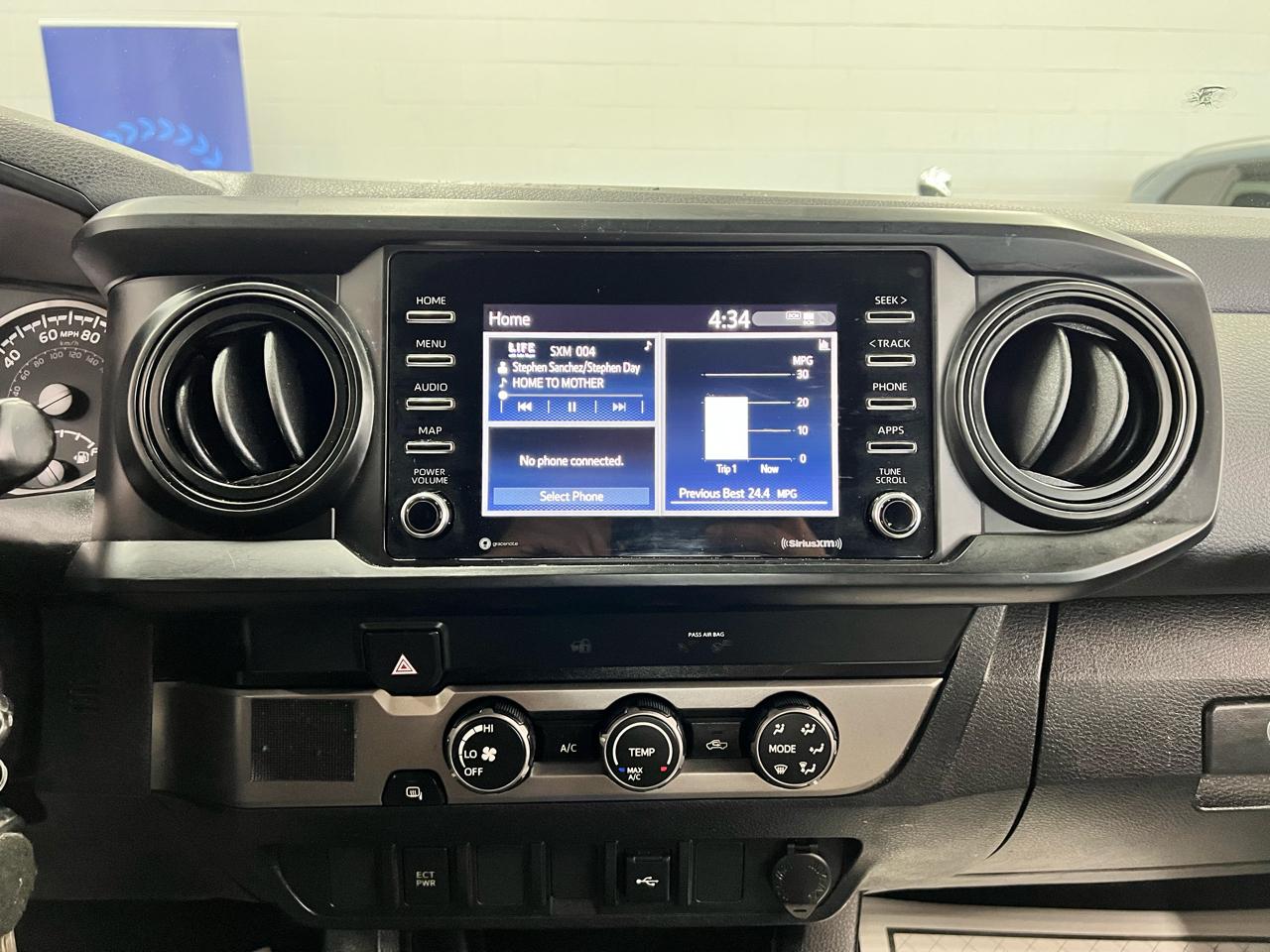 Toyota Tacoma 2WD Double Cab I4 AT SR (Natl) 2020