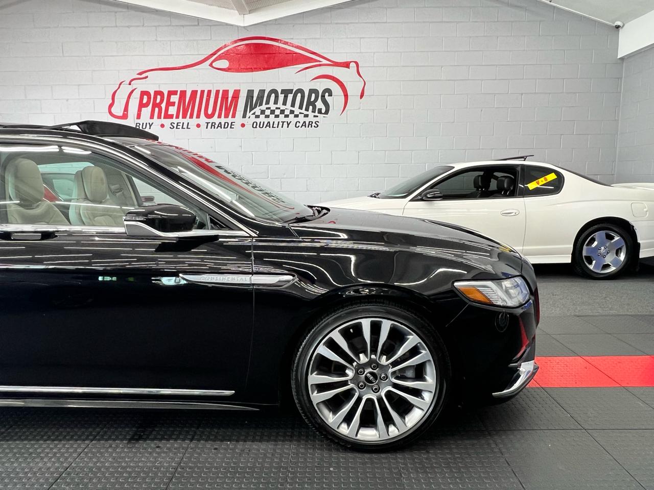 Lincoln Continental Select 2017