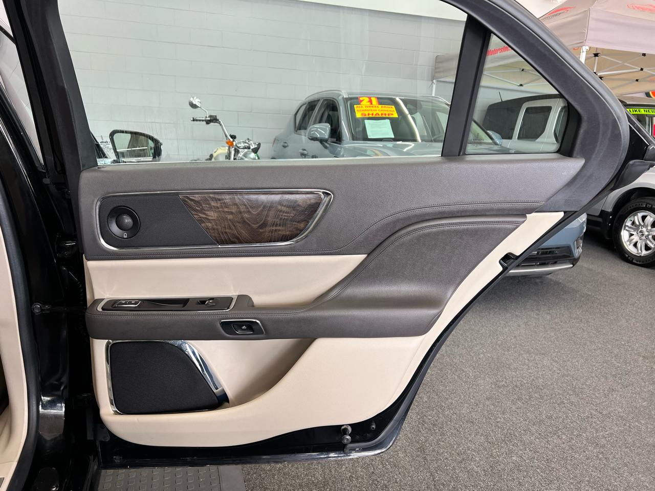 Lincoln Continental Select 2017