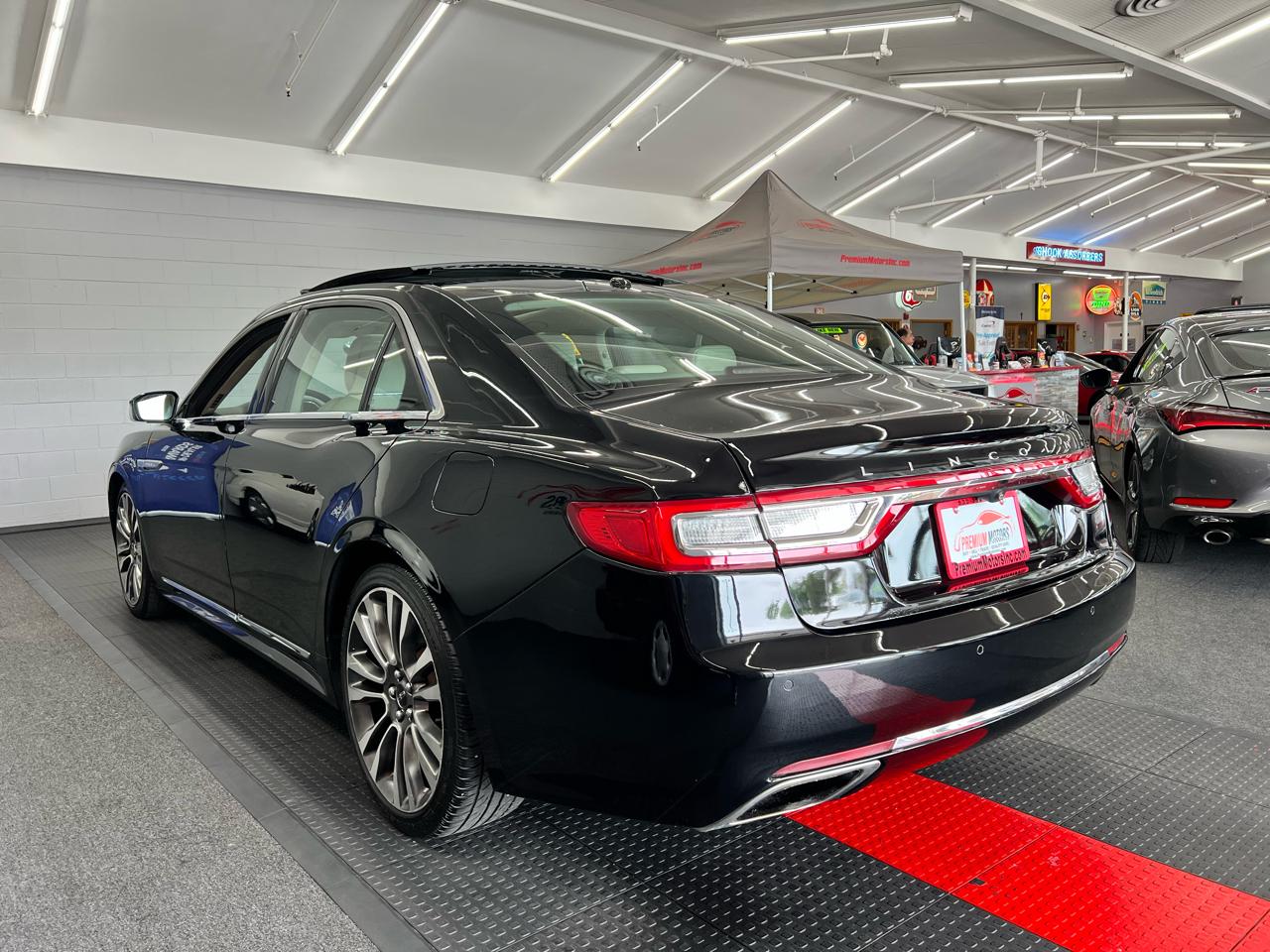Lincoln Continental Select 2017
