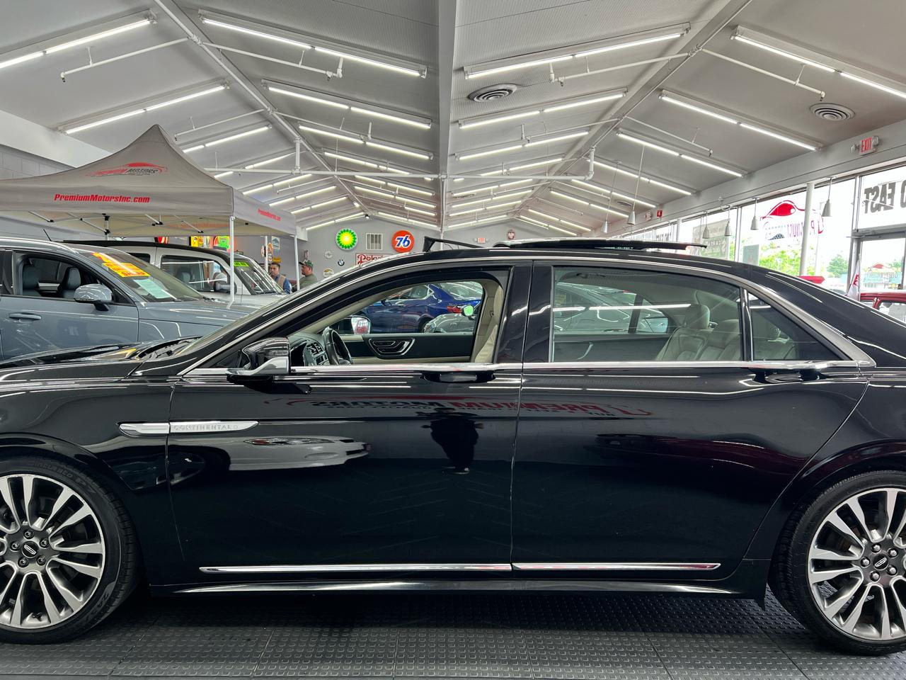 Lincoln Continental Select 2017