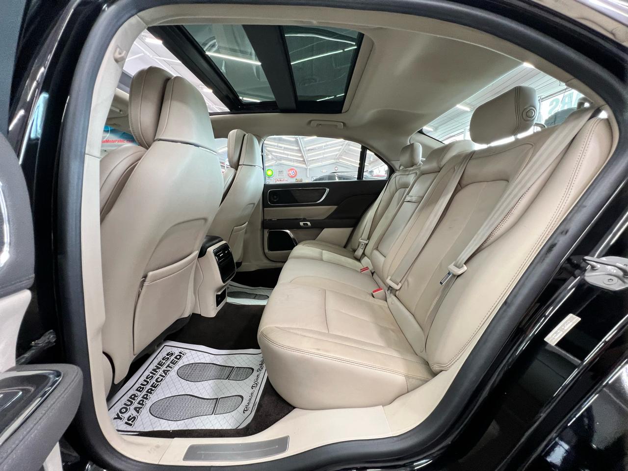 Lincoln Continental Select 2017