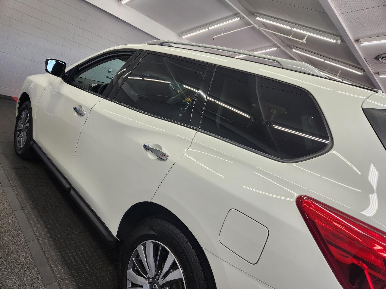 Nissan Pathfinder SV 2020