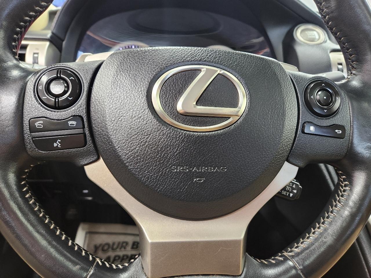 Lexus IS  2014