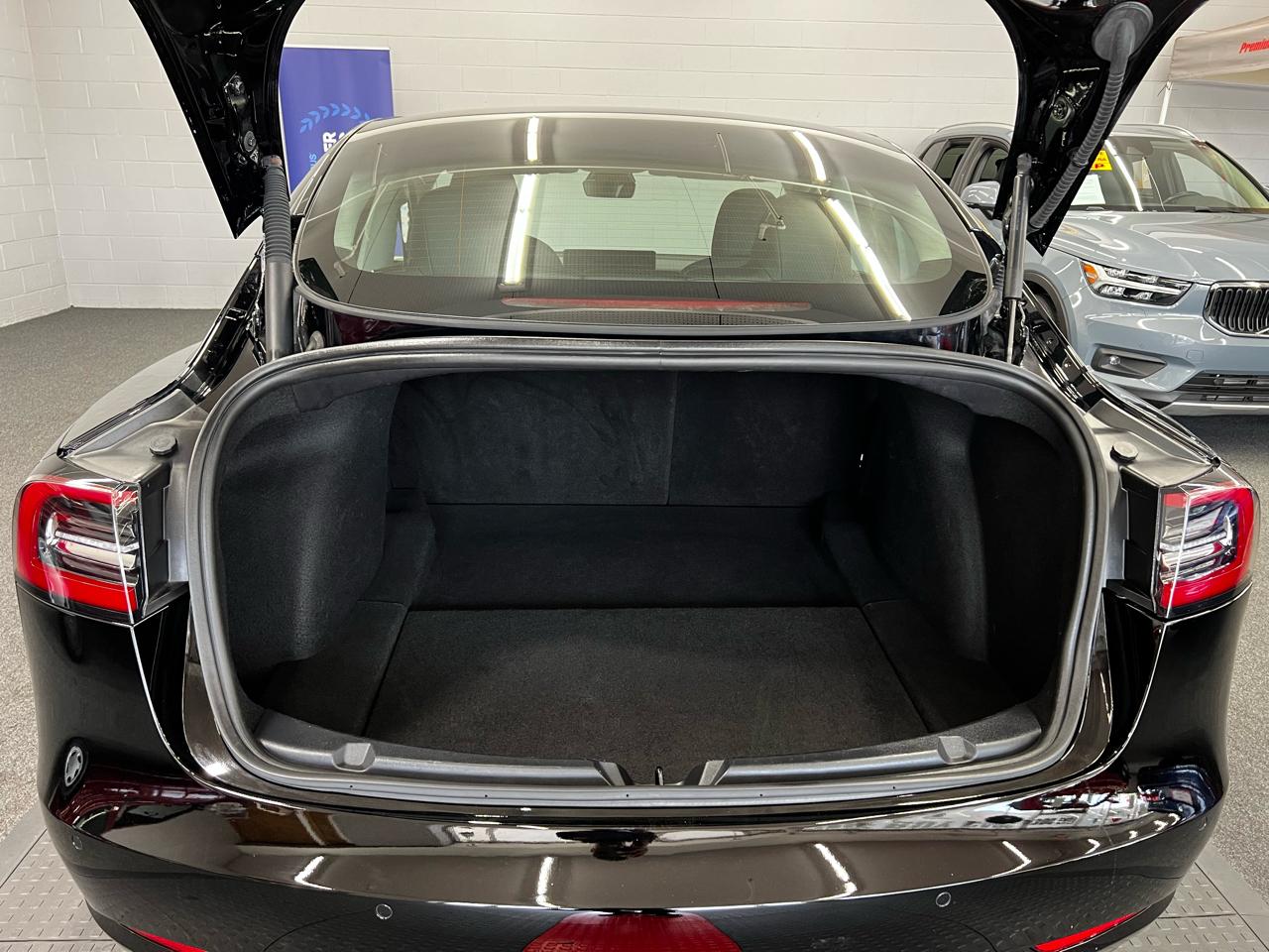Tesla Model 3 Standard RWD 2022