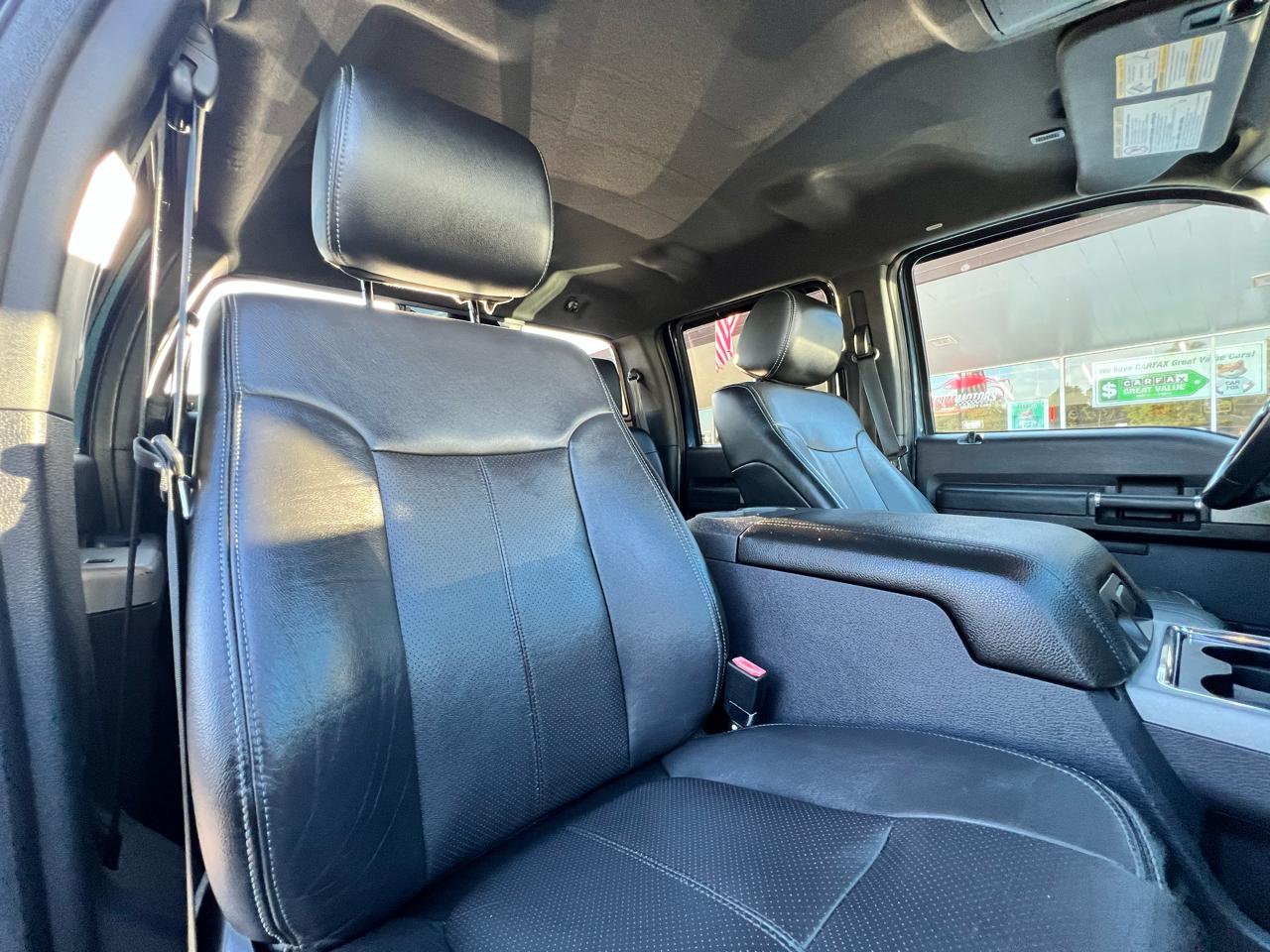 Ford Super Duty F-350 SRW Crew Cab 172" Lariat 4WD 2015