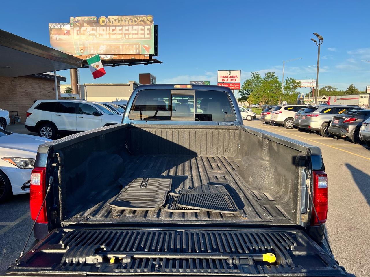 Ford Super Duty F-350 SRW Crew Cab 172" Lariat 4WD 2015