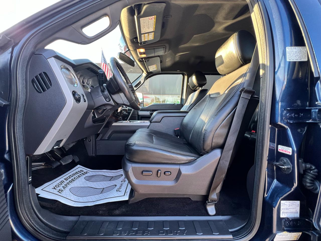 Ford Super Duty F-350 SRW Crew Cab 172" Lariat 4WD 2015
