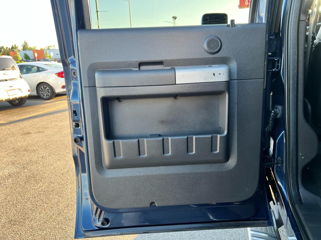 Ford Super Duty F-350 SRW Crew Cab 172" Lariat 4WD 2015