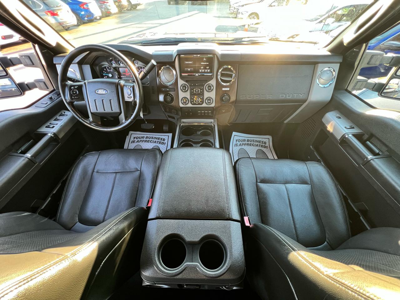 Ford Super Duty F-350 SRW Crew Cab 172" Lariat 4WD 2015