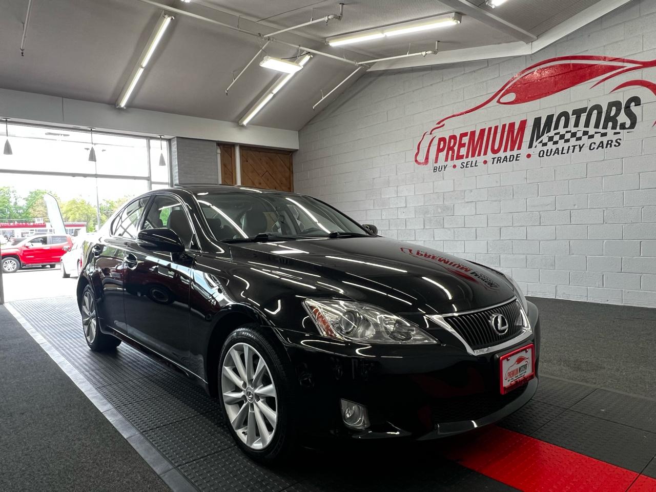 Lexus IS  2010