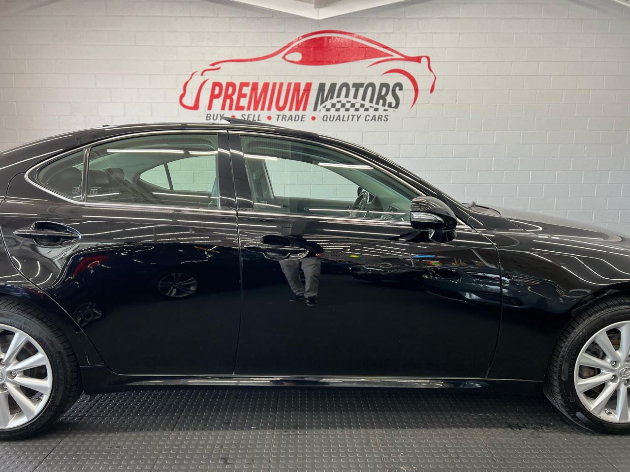 Lexus IS  2010