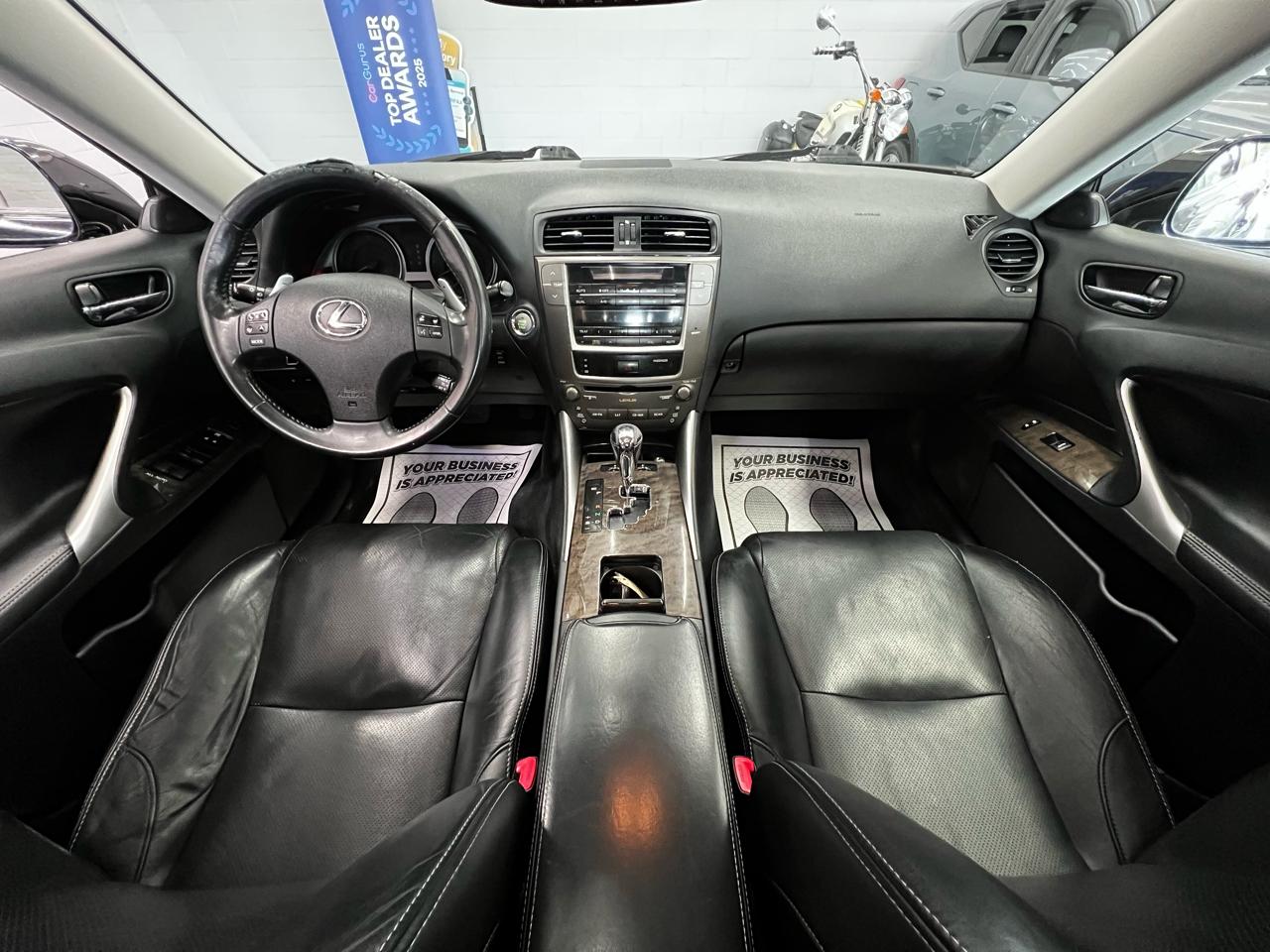 Lexus IS  2010