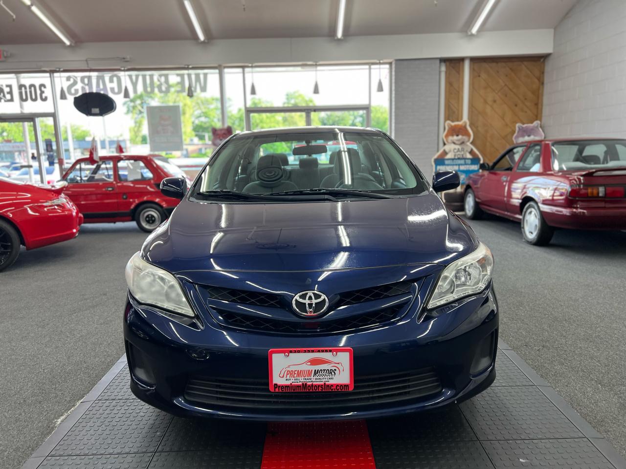 Toyota Corolla 4dr Sdn Auto LE (Natl) 2011