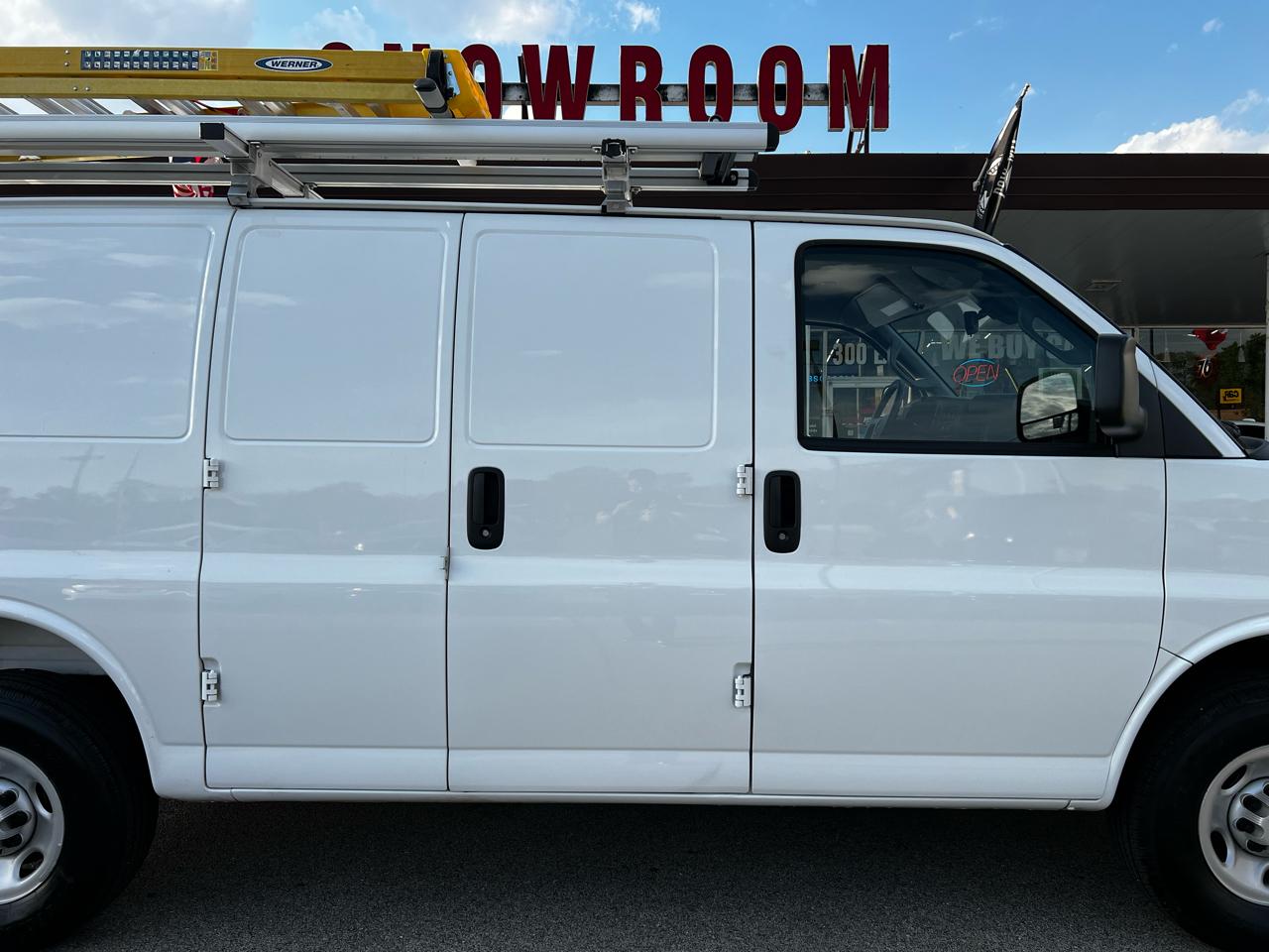 Chevrolet Express G2500 2025