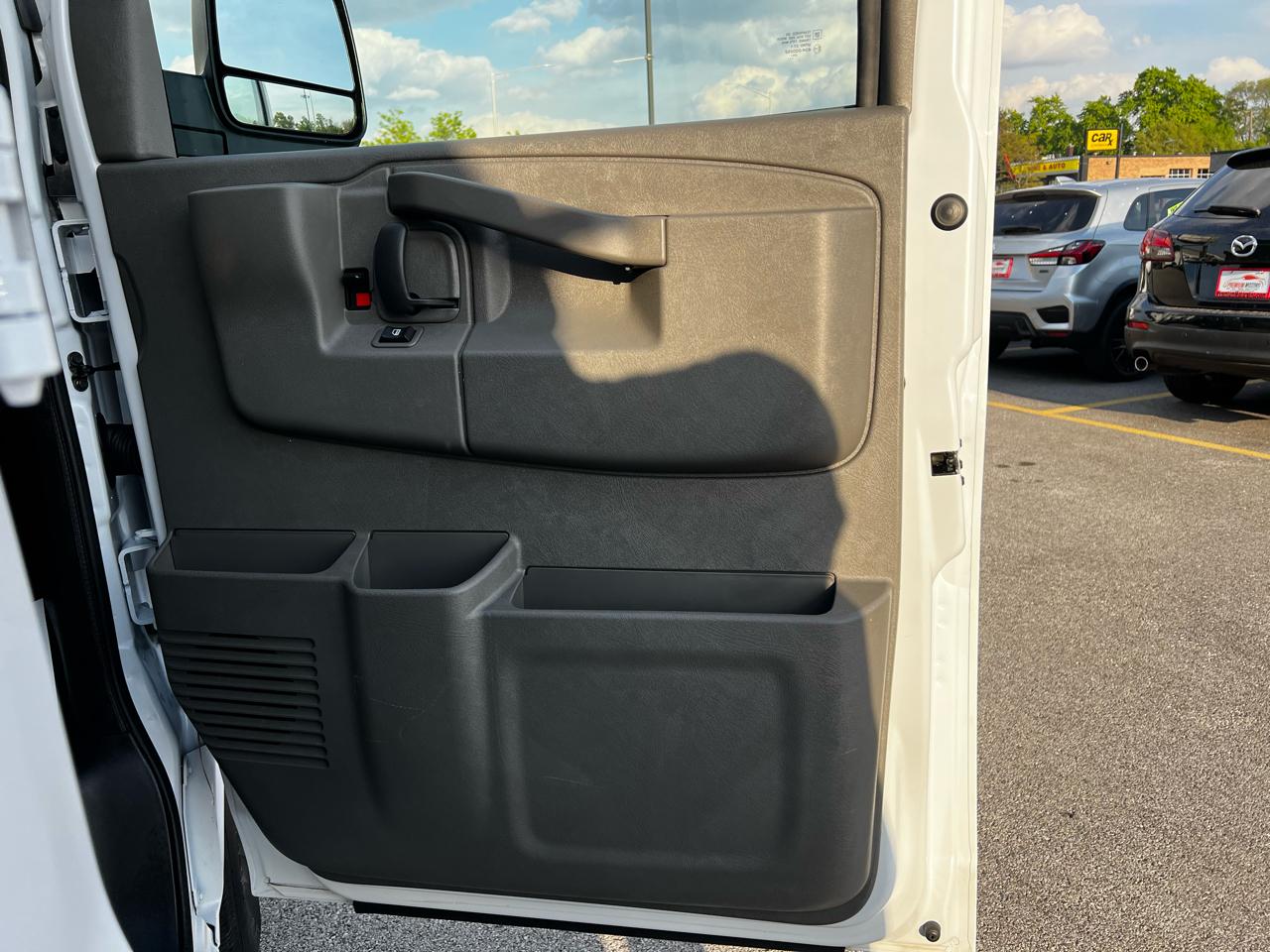 Chevrolet Express G2500 2025