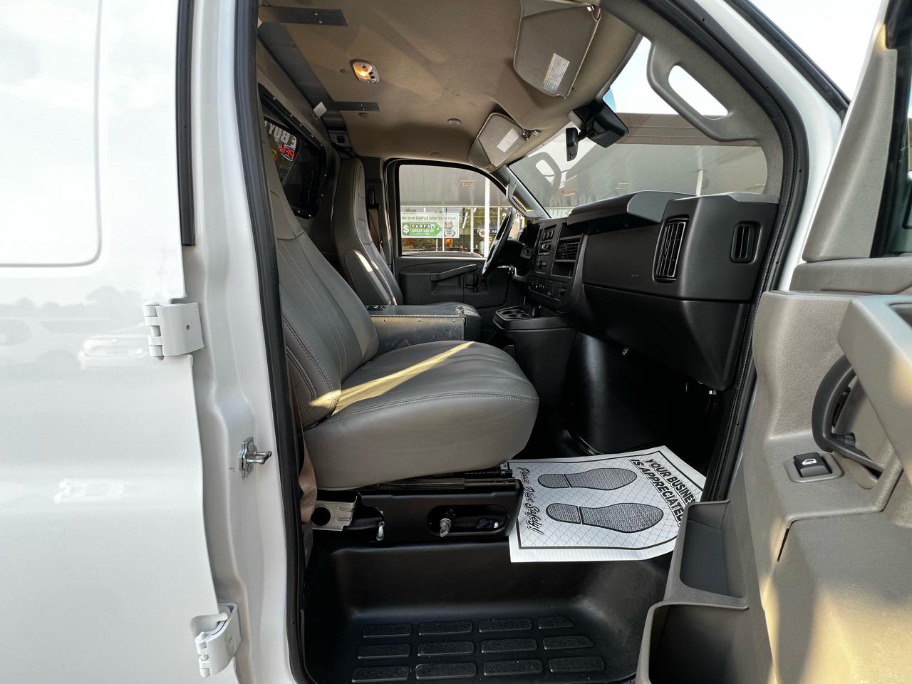 Chevrolet Express G2500 2025