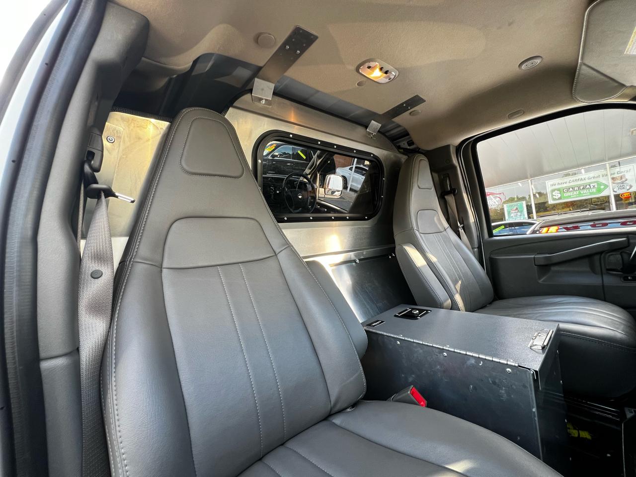 Chevrolet Express G2500 2025