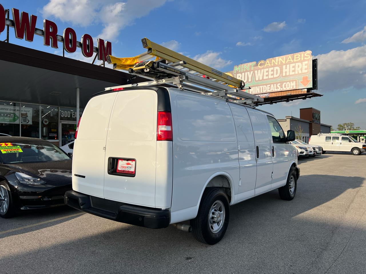 Chevrolet Express G2500 2025
