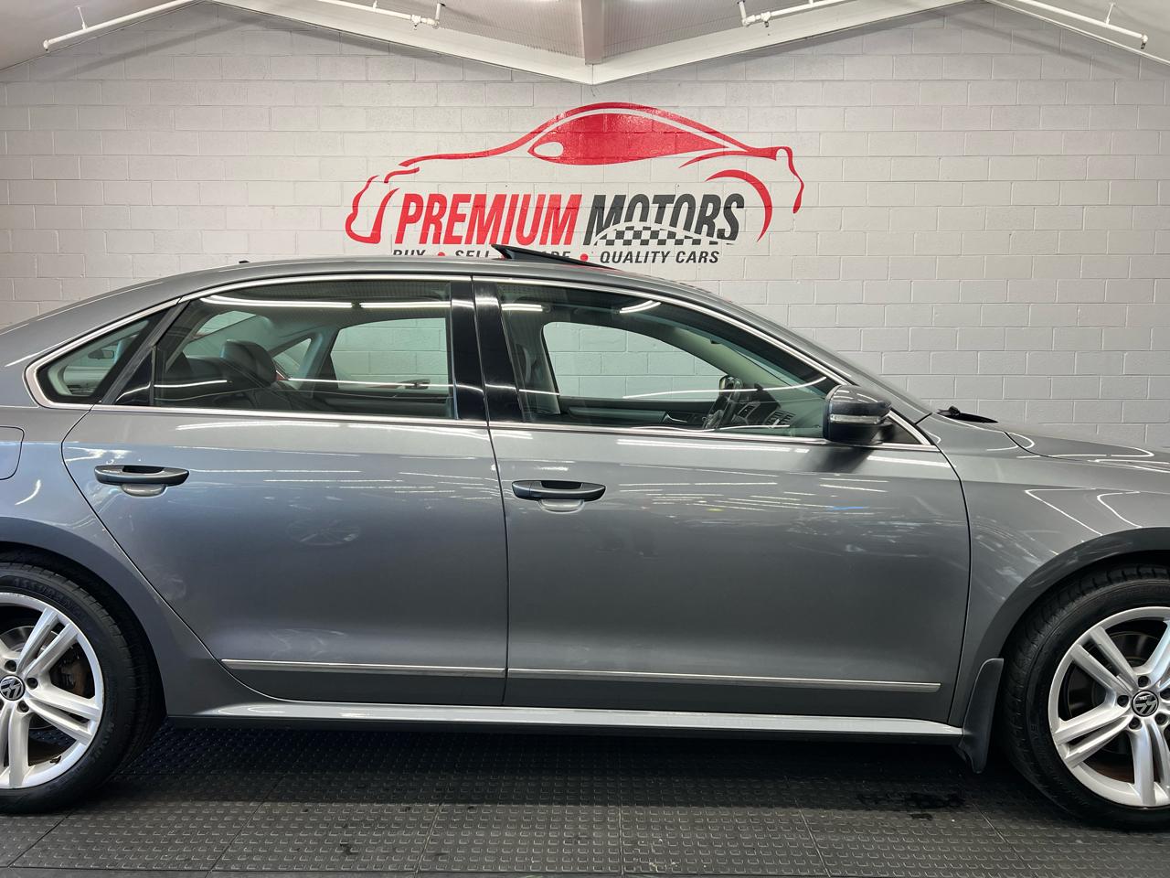 Volkswagen Passat SE 2015