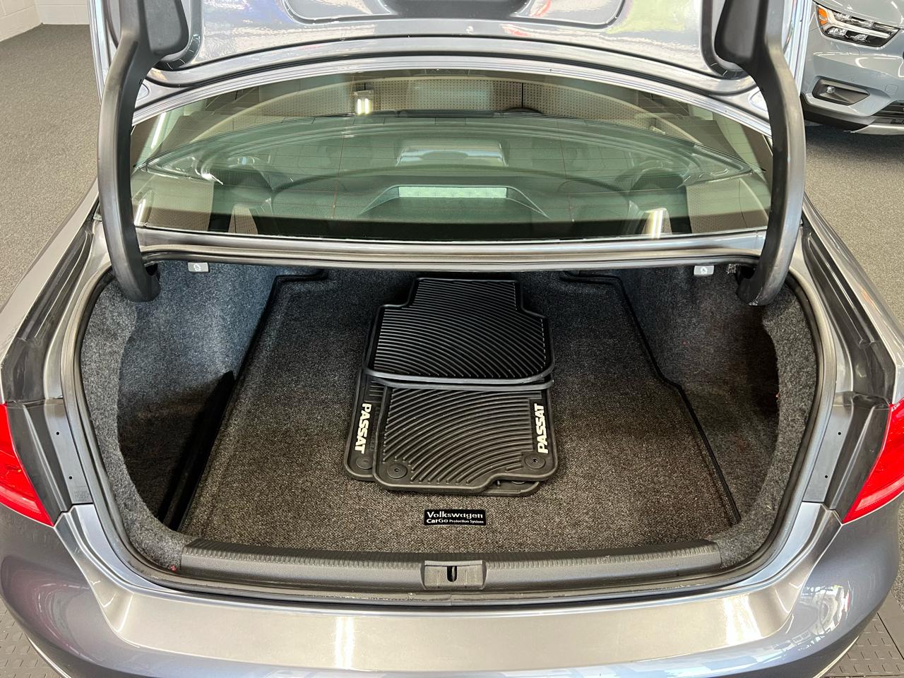 Volkswagen Passat SE 2015