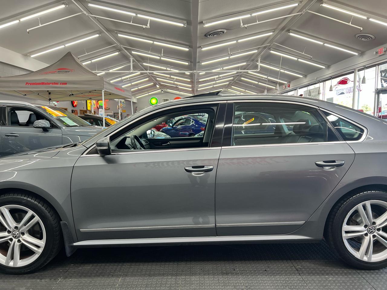 Volkswagen Passat SE 2015