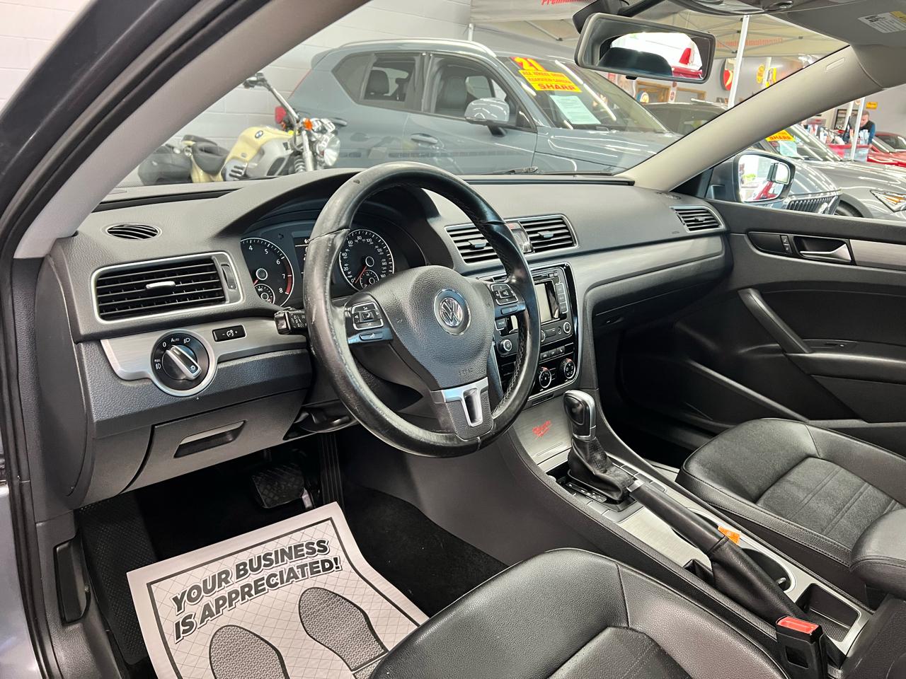 Volkswagen Passat SE 2015
