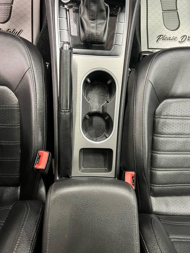 Volkswagen Passat SE 2015