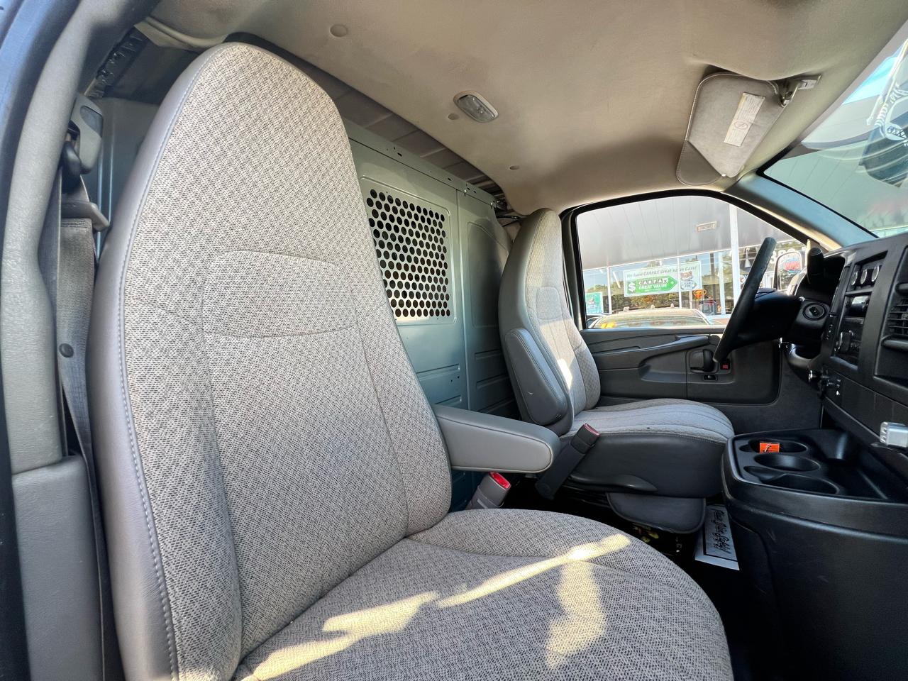 GMC Savana G2500 2014
