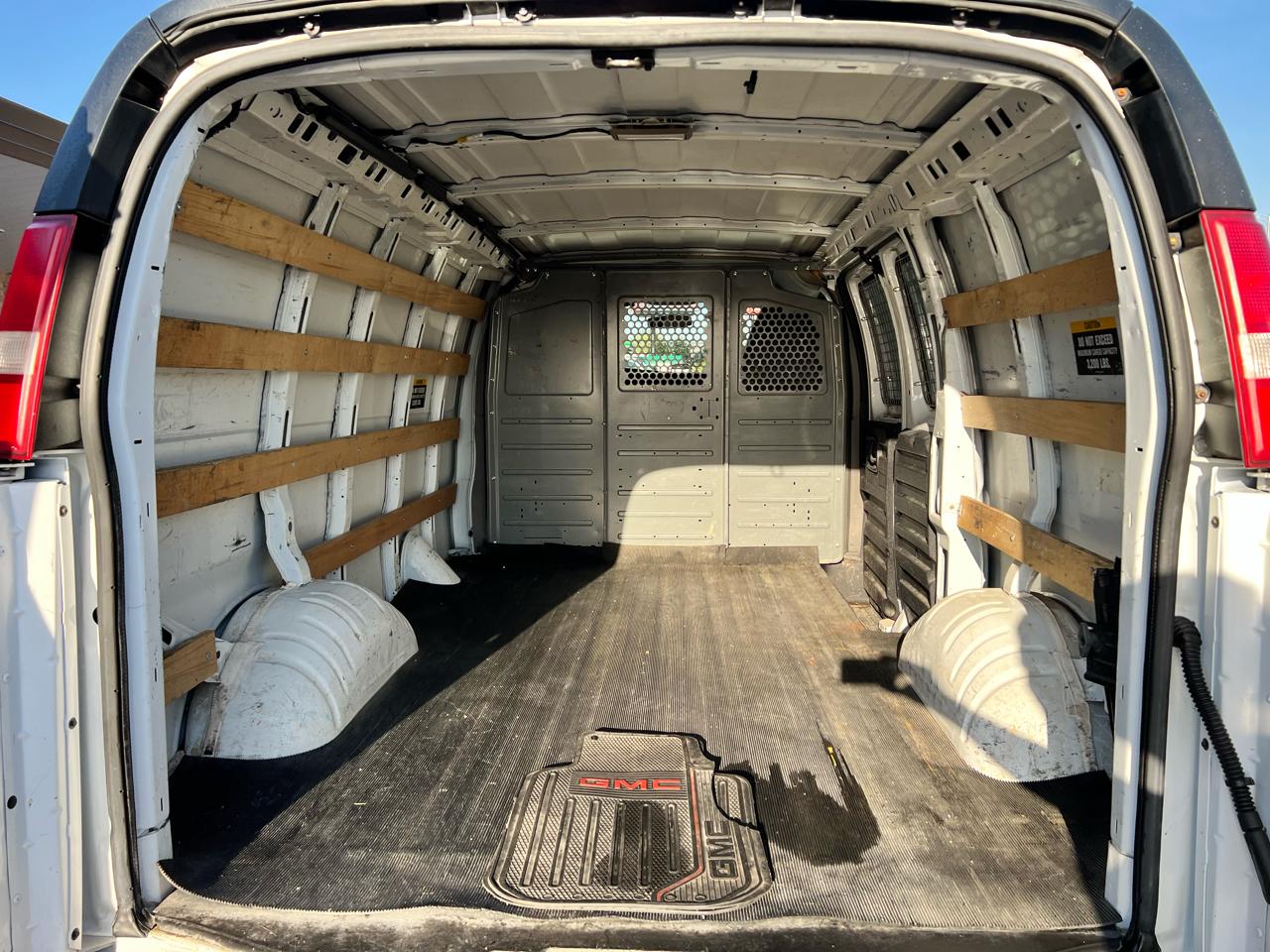 GMC Savana G2500 2014