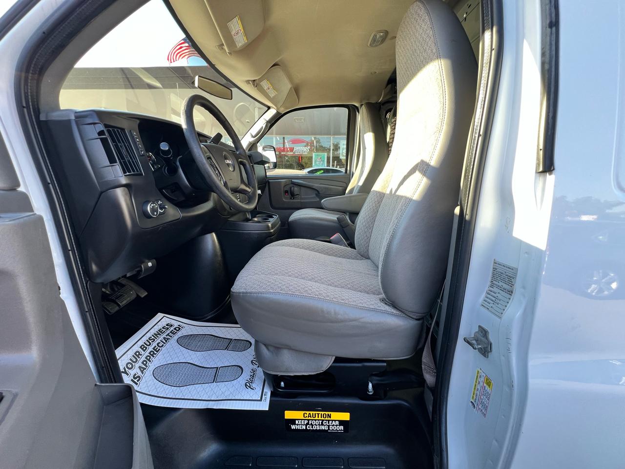 GMC Savana G2500 2014