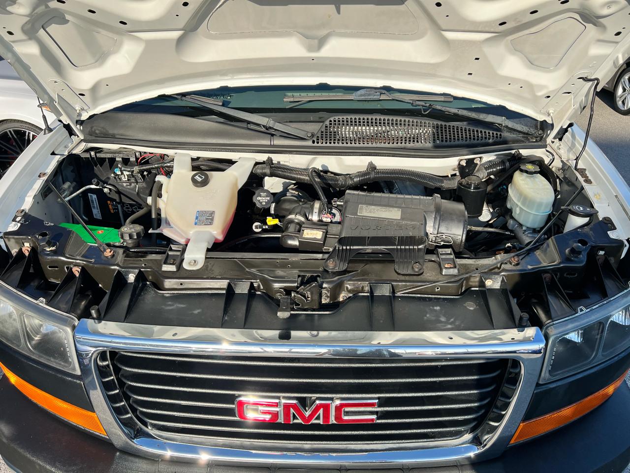 GMC Savana G2500 2014