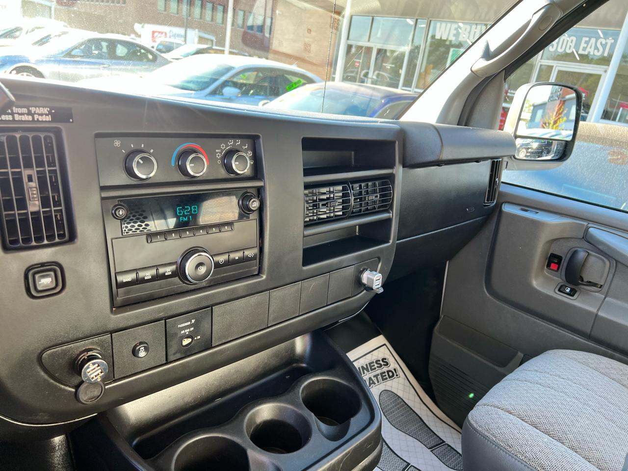 GMC Savana G2500 2014