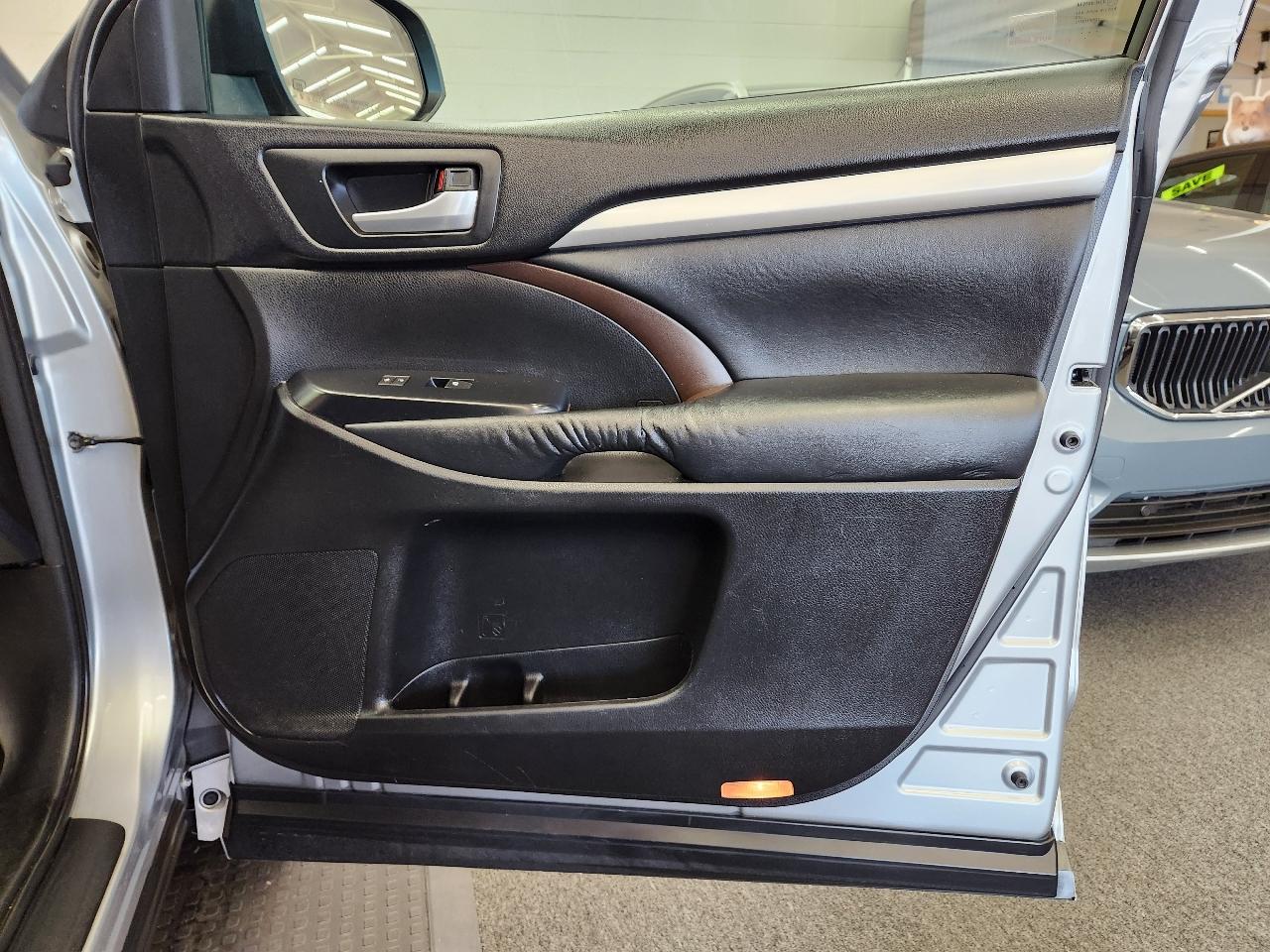 Toyota Highlander XLE 2015