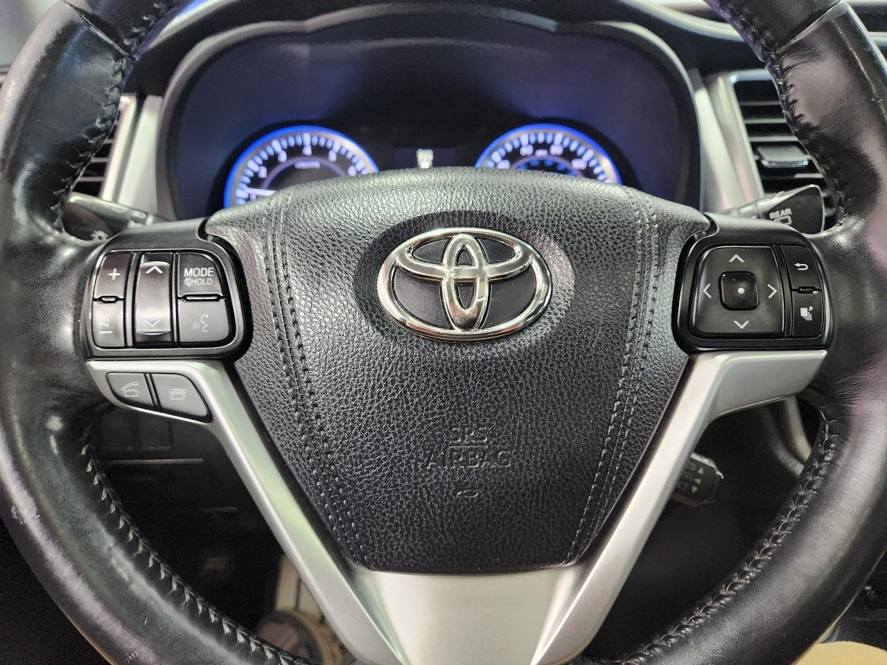 Toyota Highlander XLE 2015