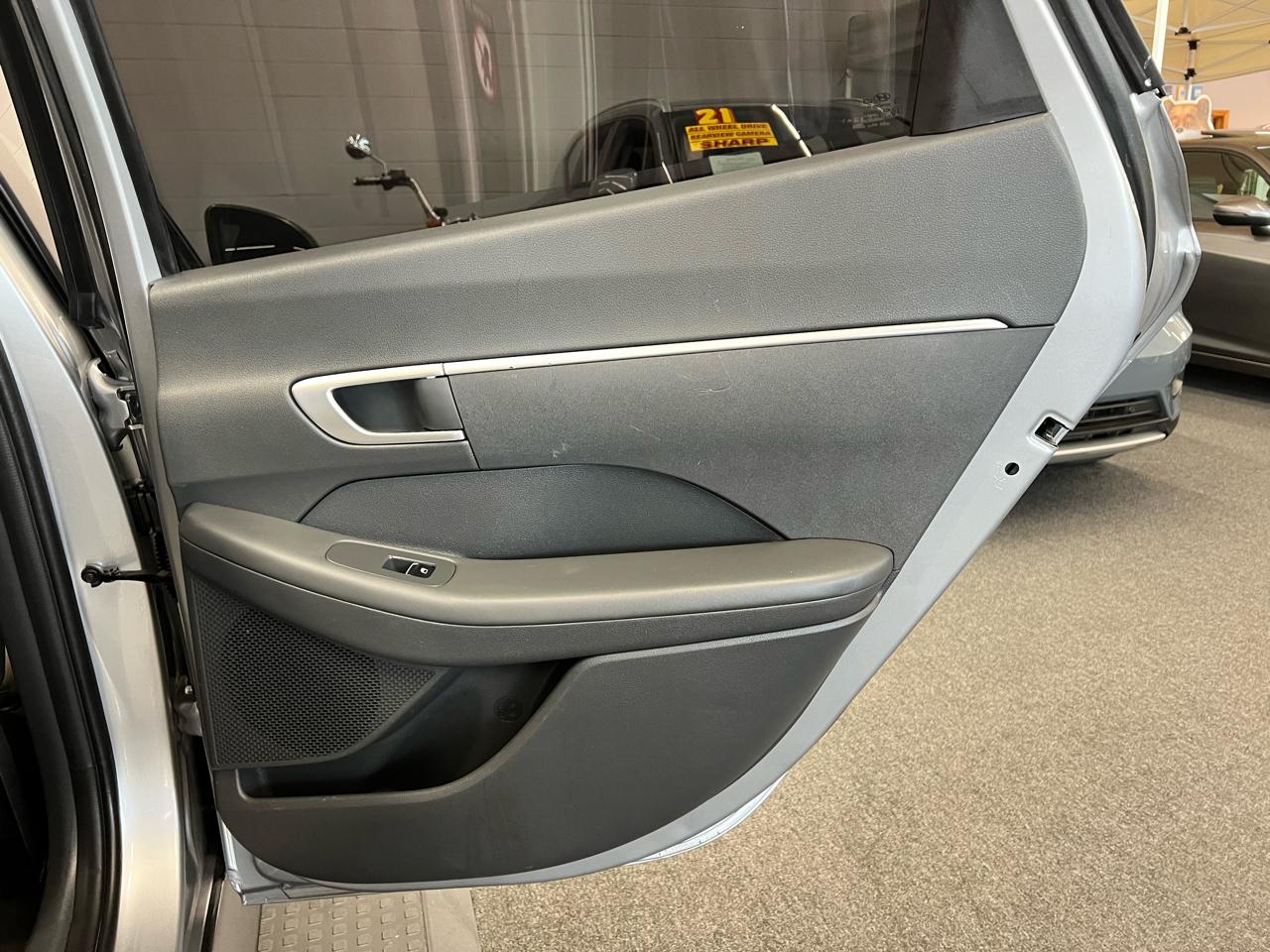 Hyundai Sonata SE 2021