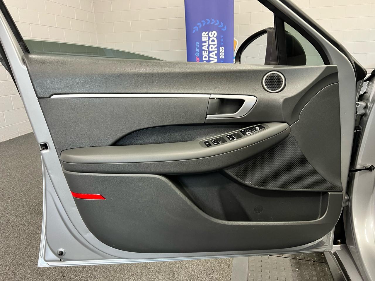 Hyundai Sonata SE 2021