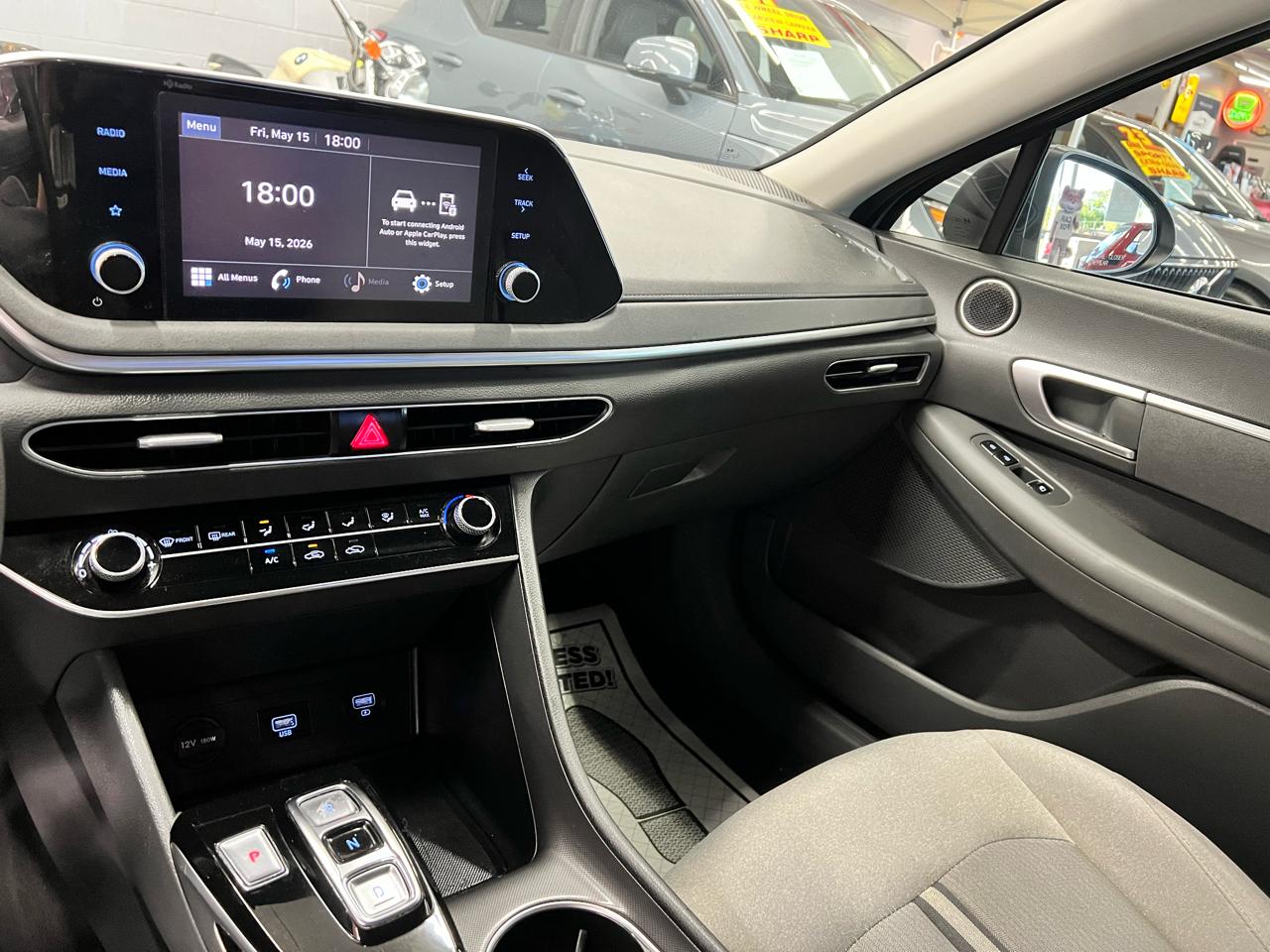 Hyundai Sonata SE 2021