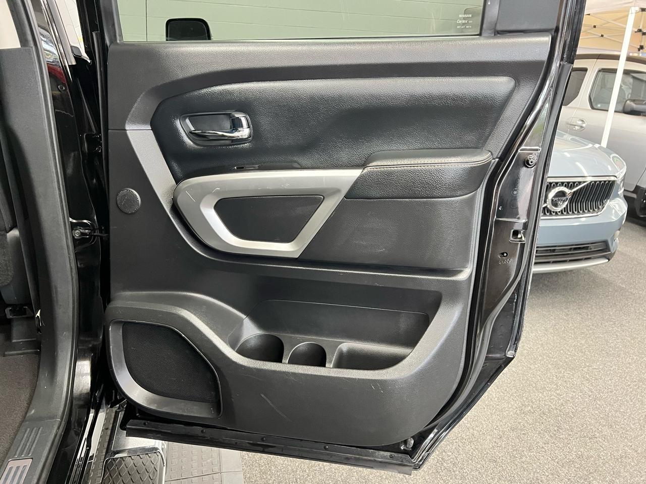 Nissan Titan XD  2017