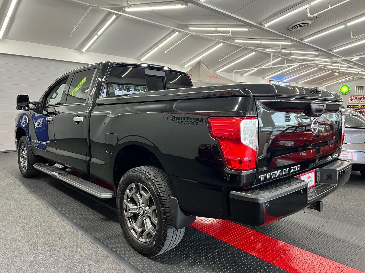 Nissan Titan XD  2017