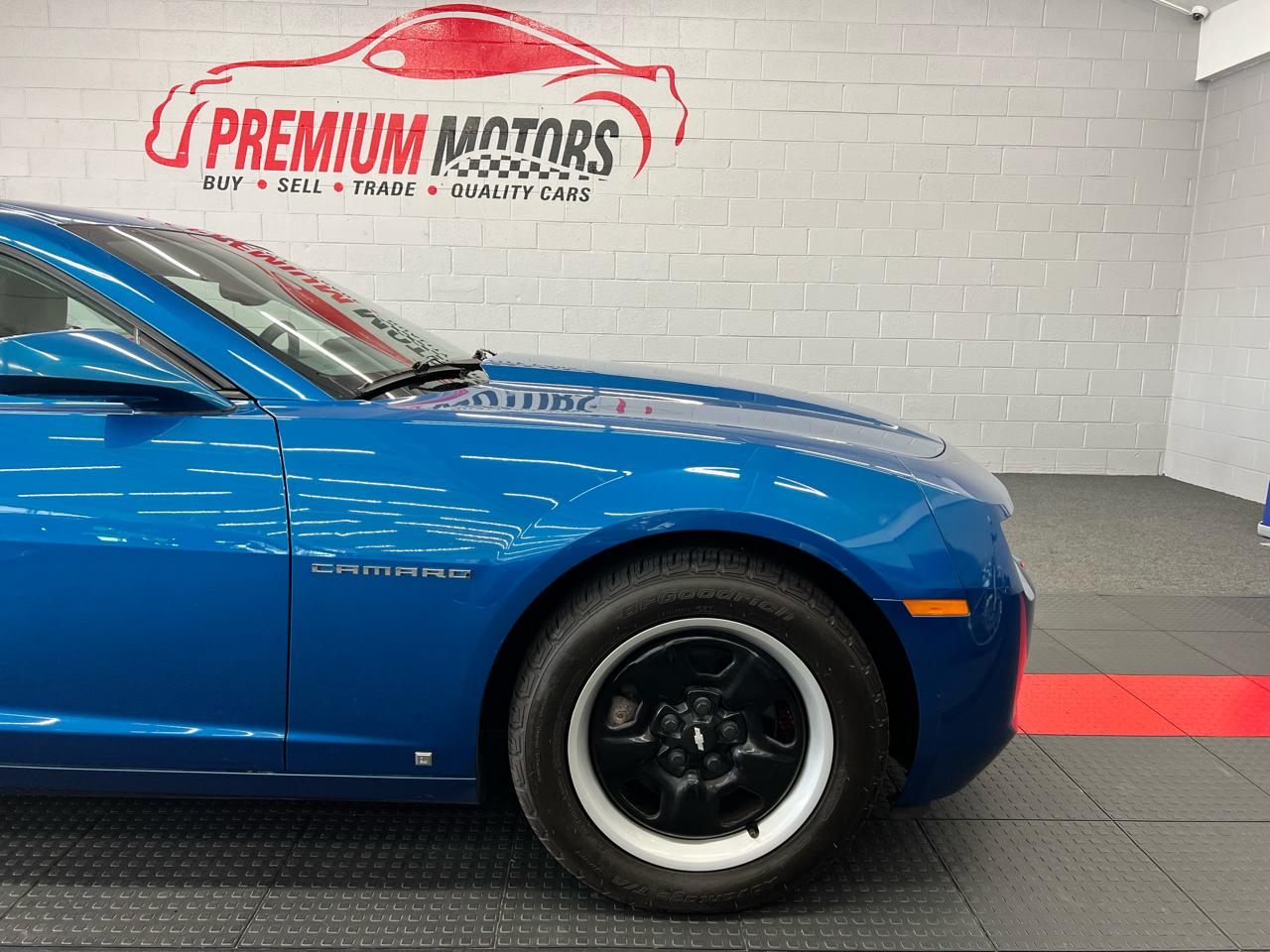 Chevrolet Camaro LS 2010